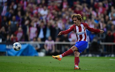 OD电竞-卡特利庆祝时招呼家人一起